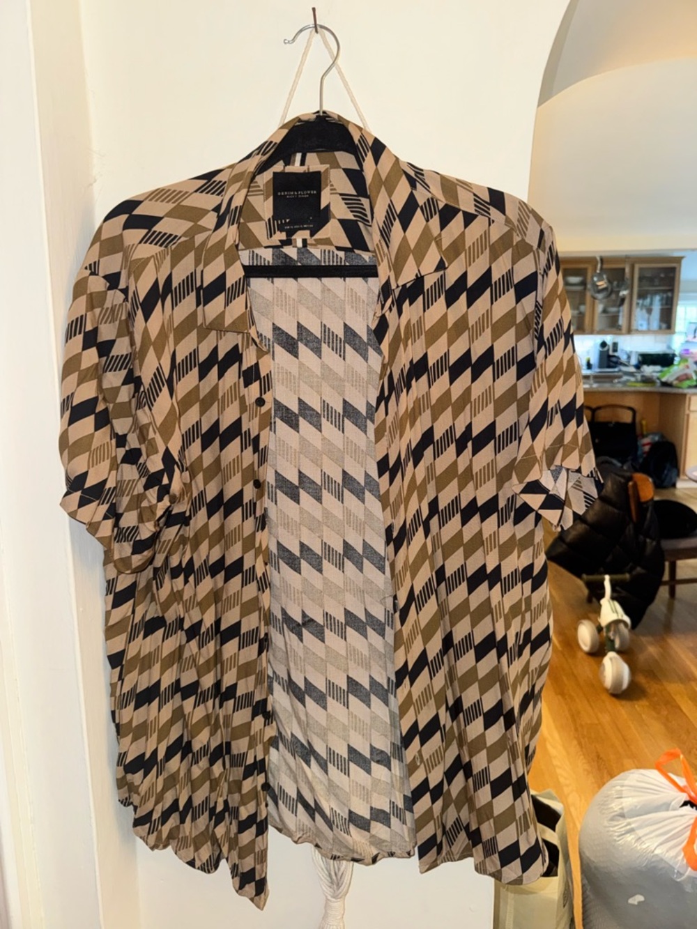 Denim & Flower Beige and Black Geometric Open-Front Shirt Jacket